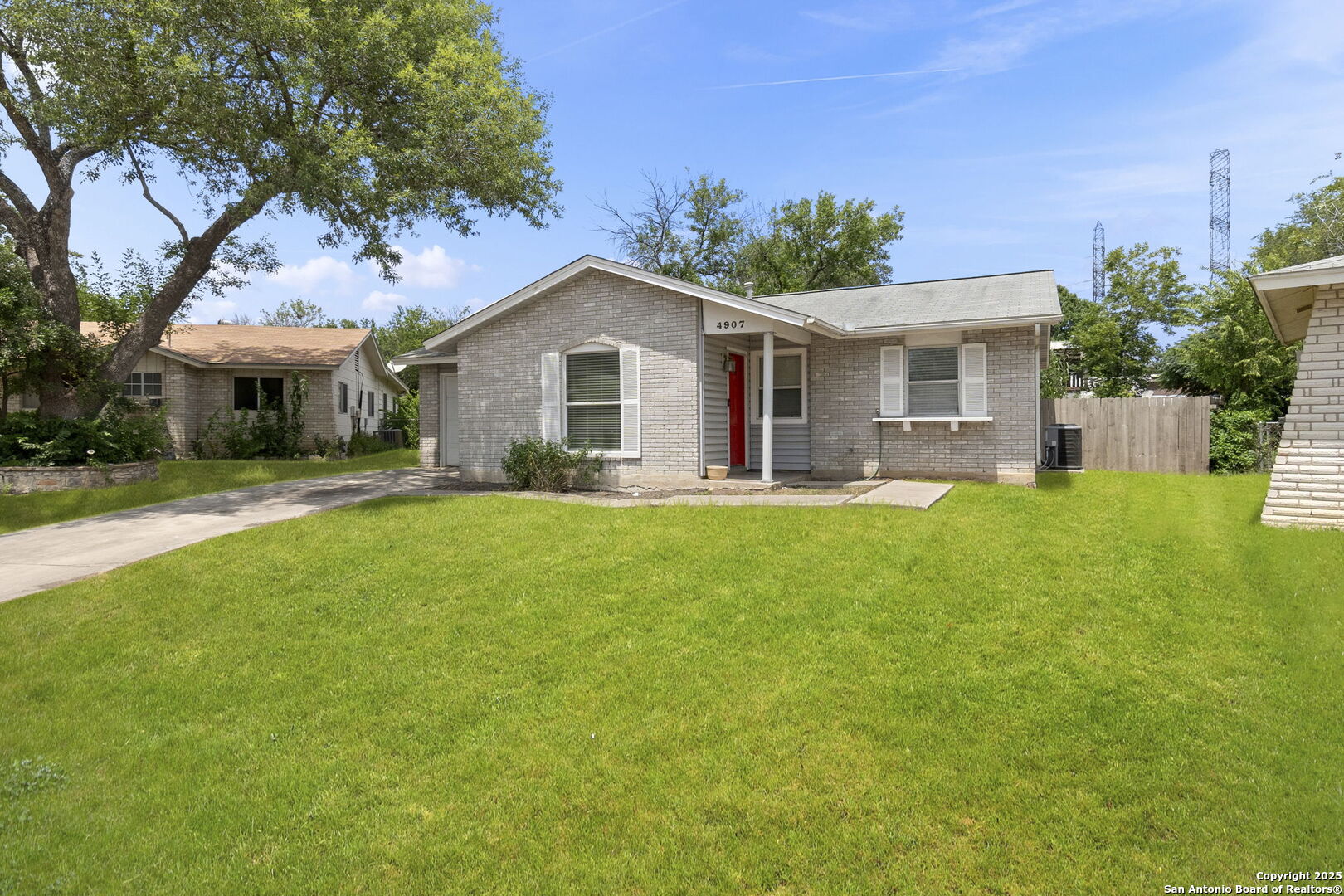 4907 Longfellow