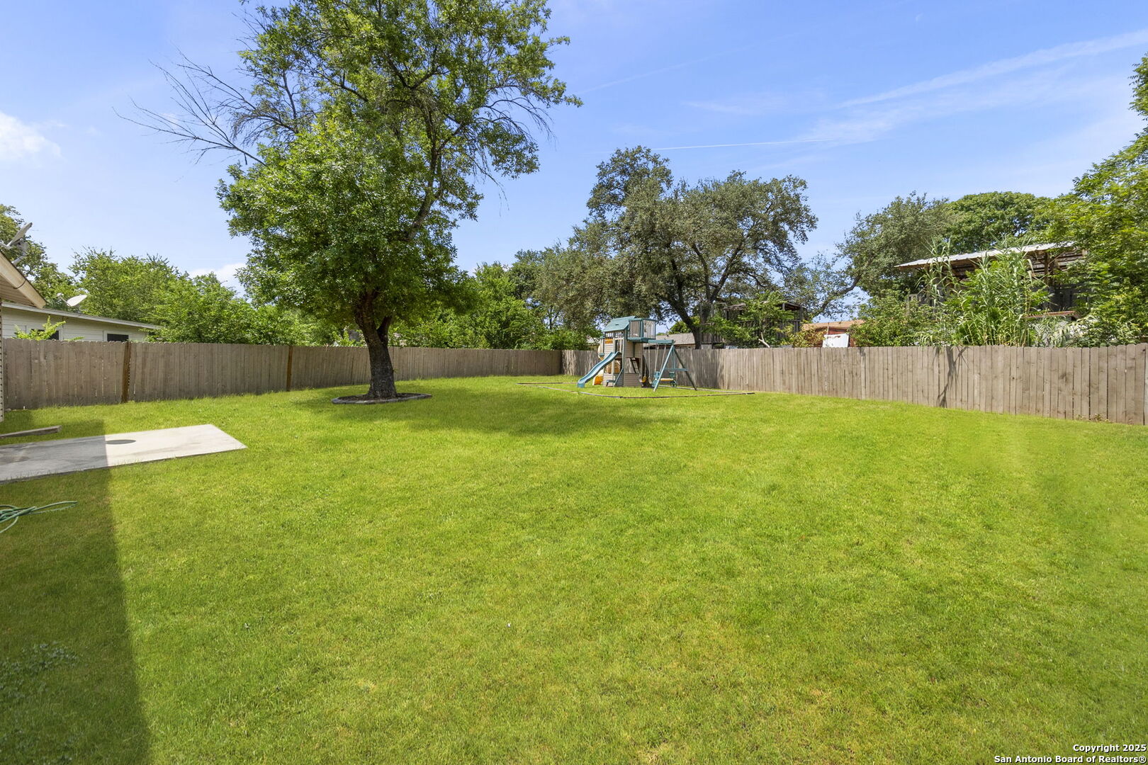 4907 Longfellow