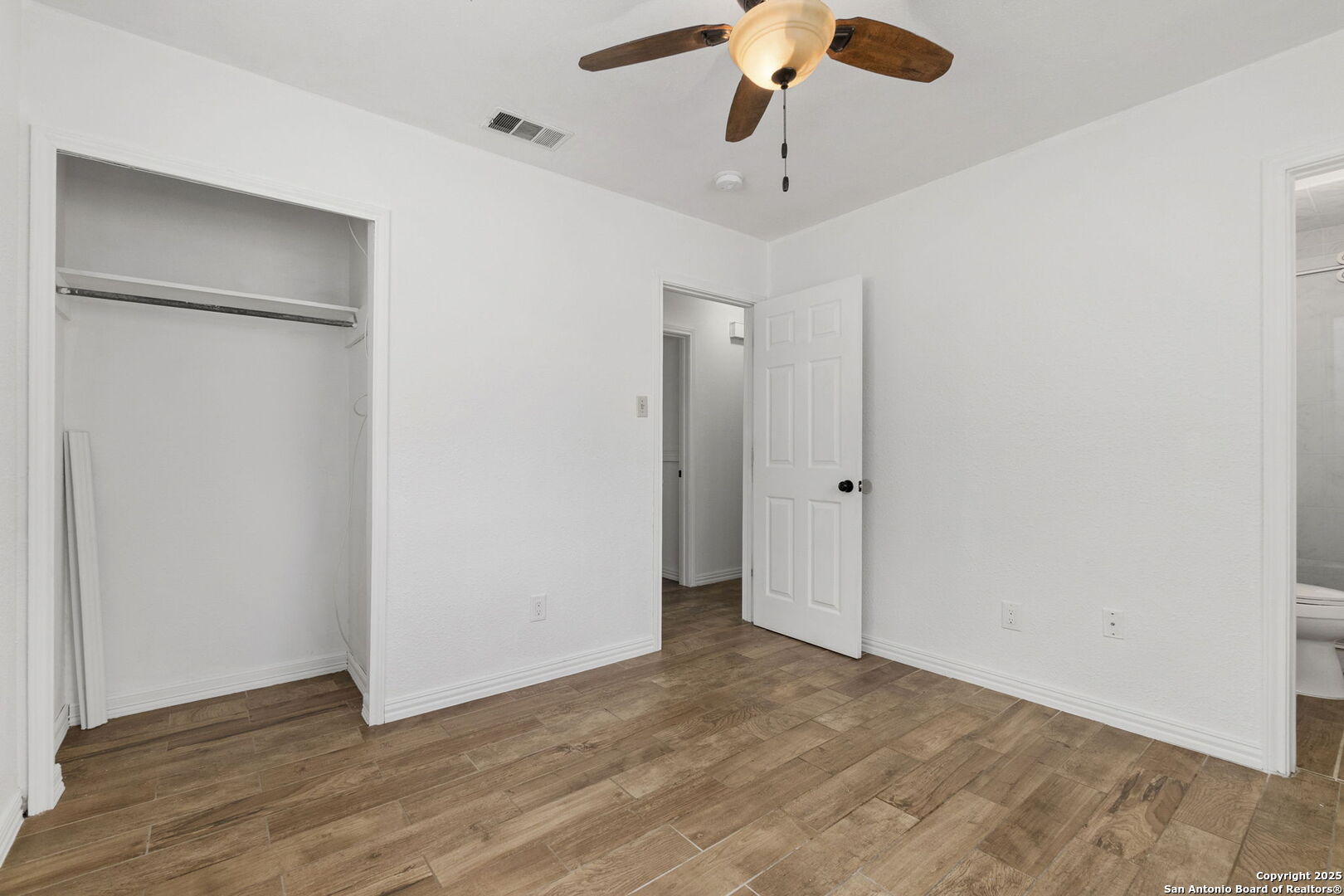 4907 Longfellow