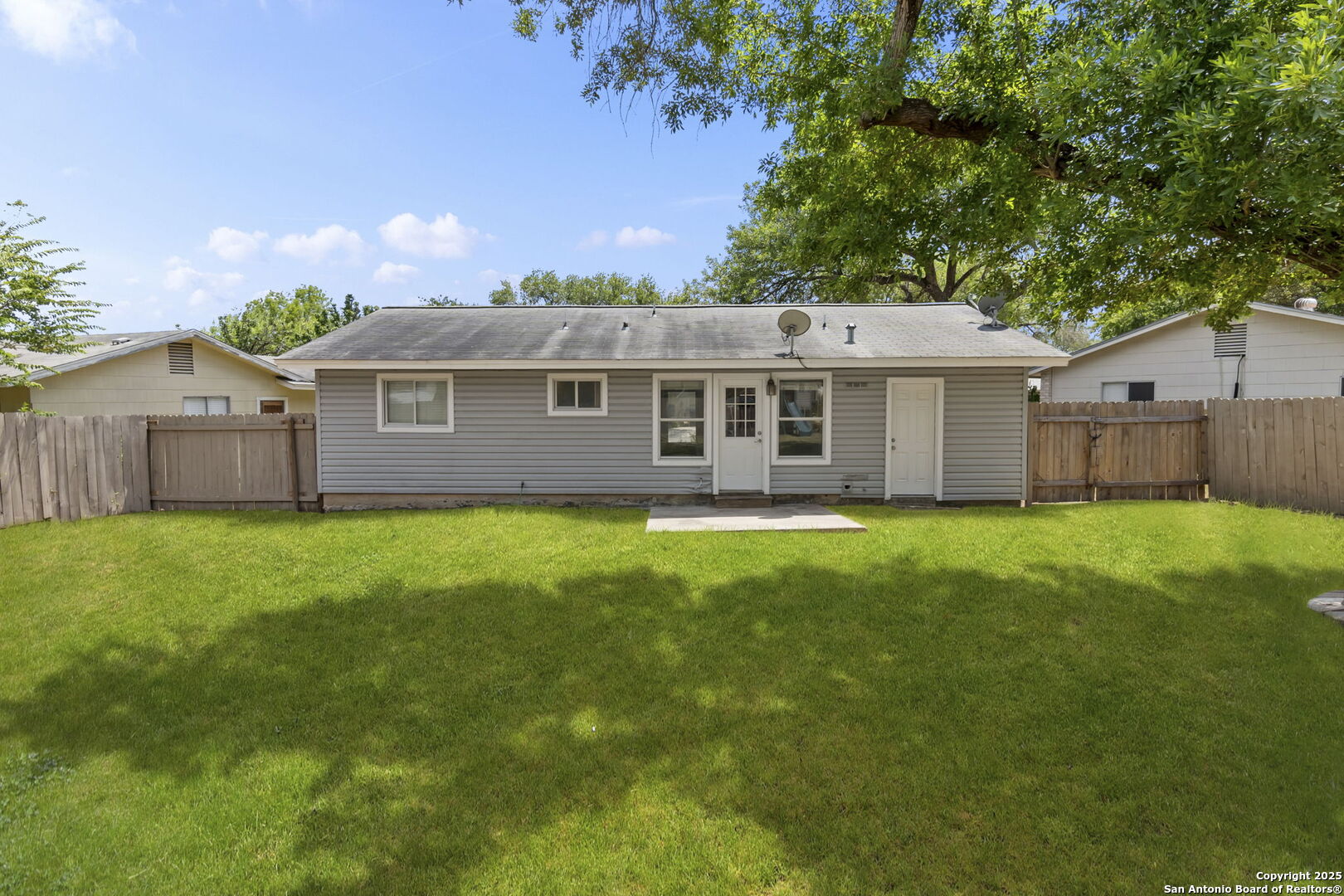 4907 Longfellow