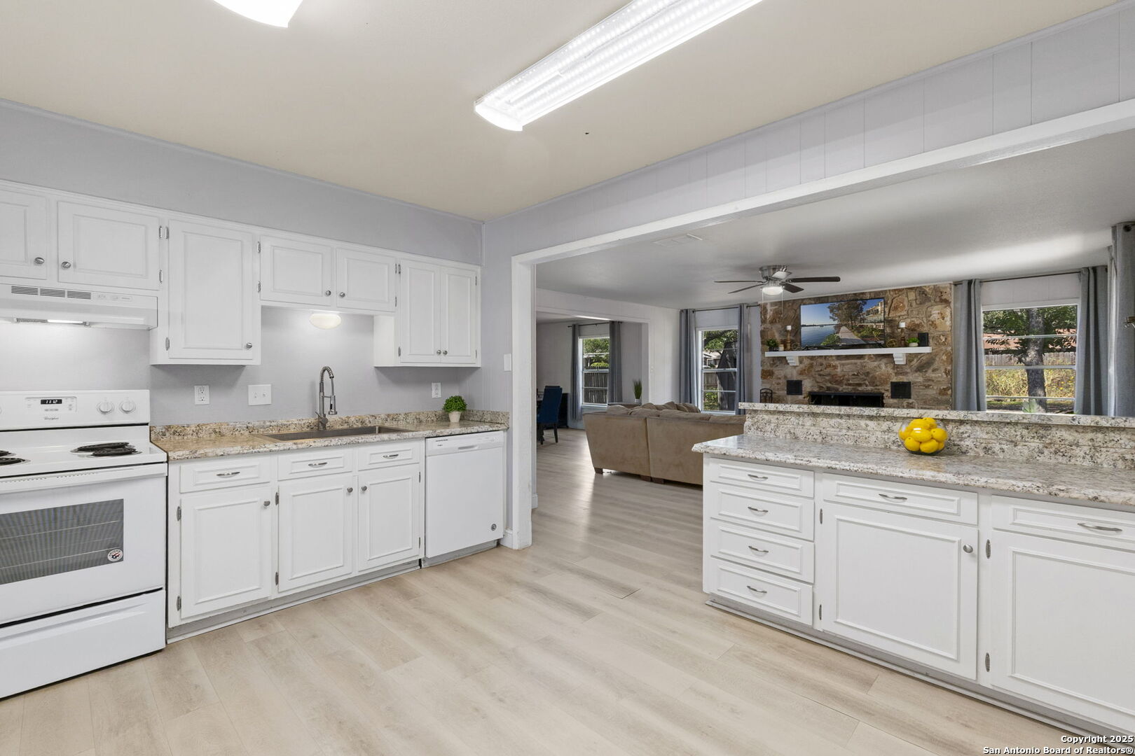 3703 Autumn Lane