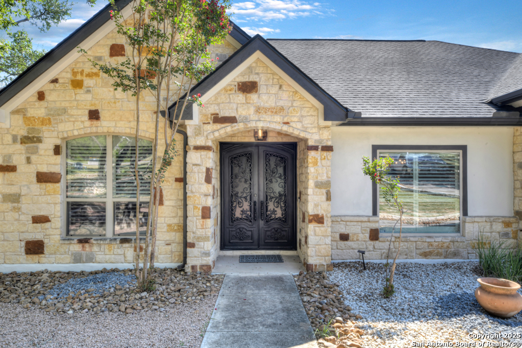 2437 River Way