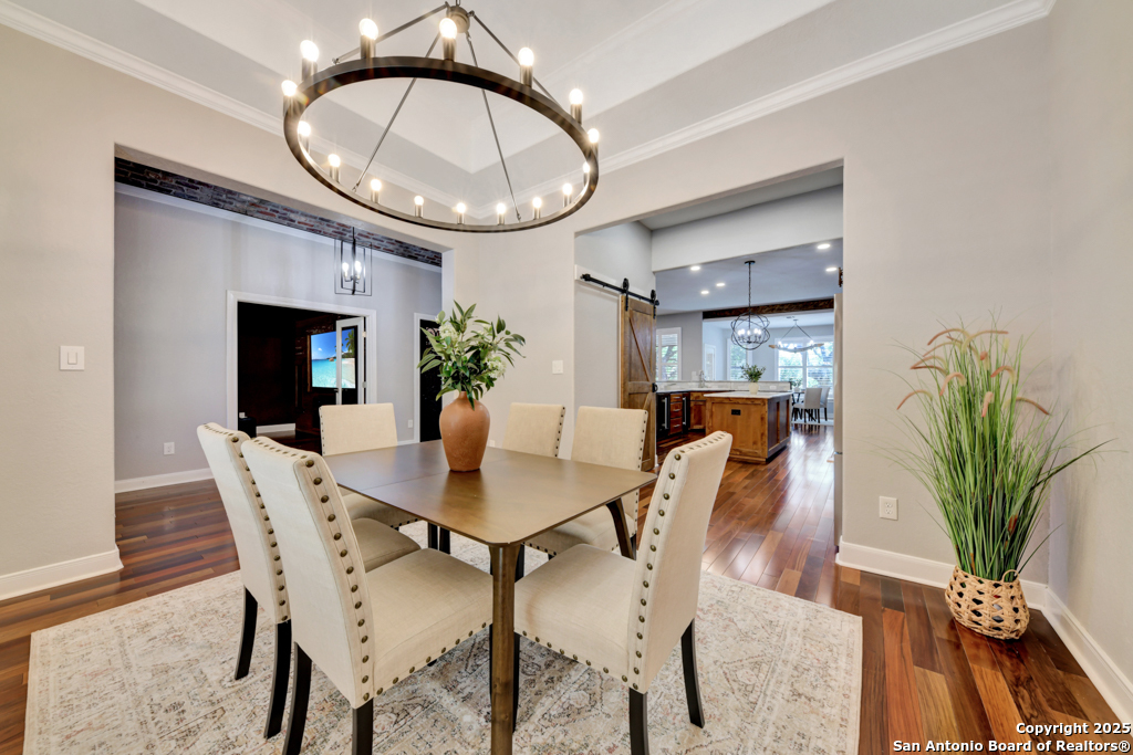 2437 River Way