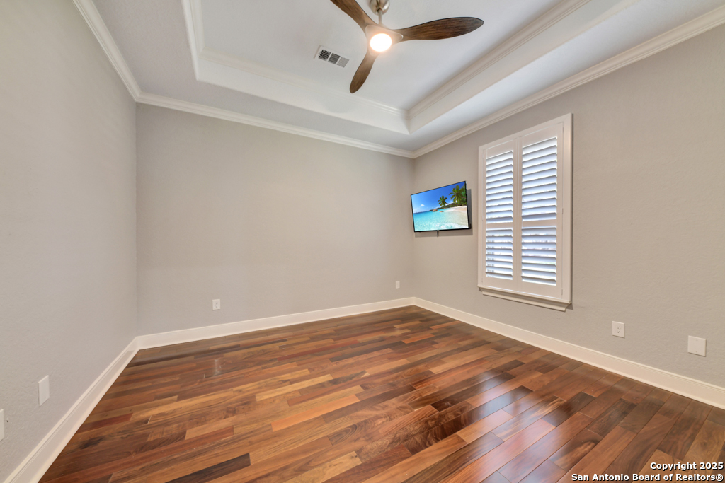 2437 River Way