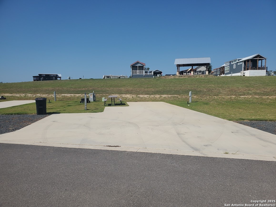 5386 Ranch Road 1376 #142