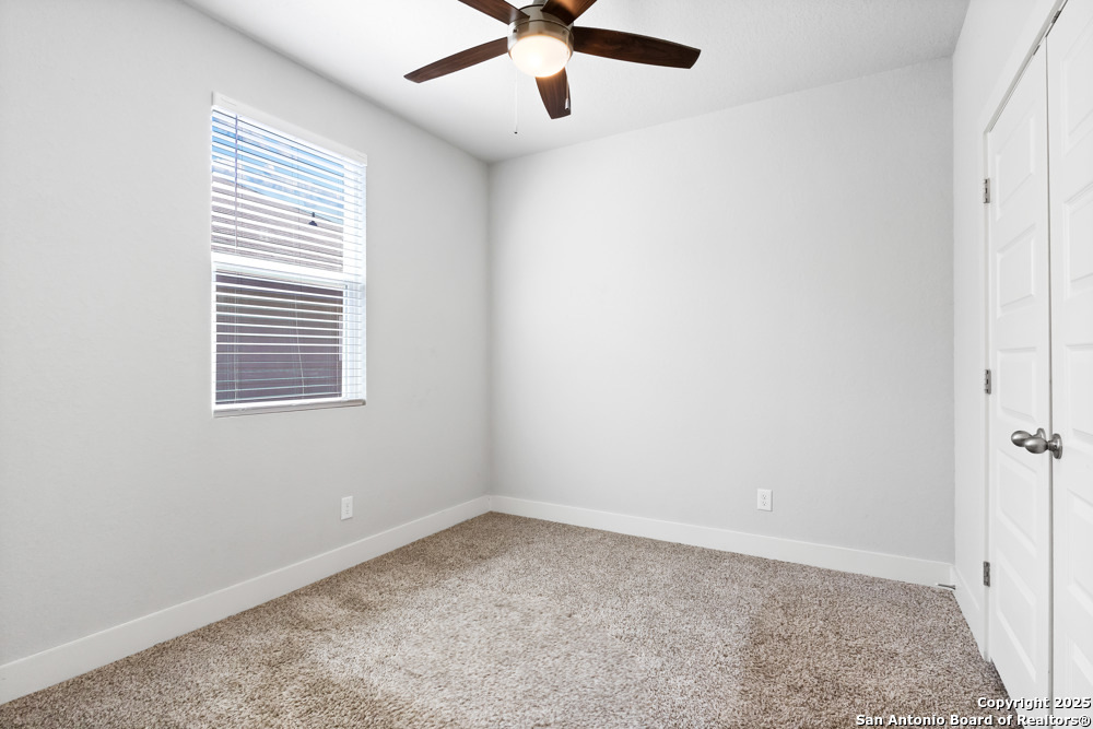 7333 Walkers Loop