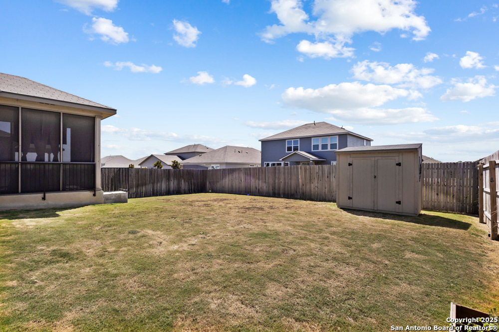 7333 Walkers Loop