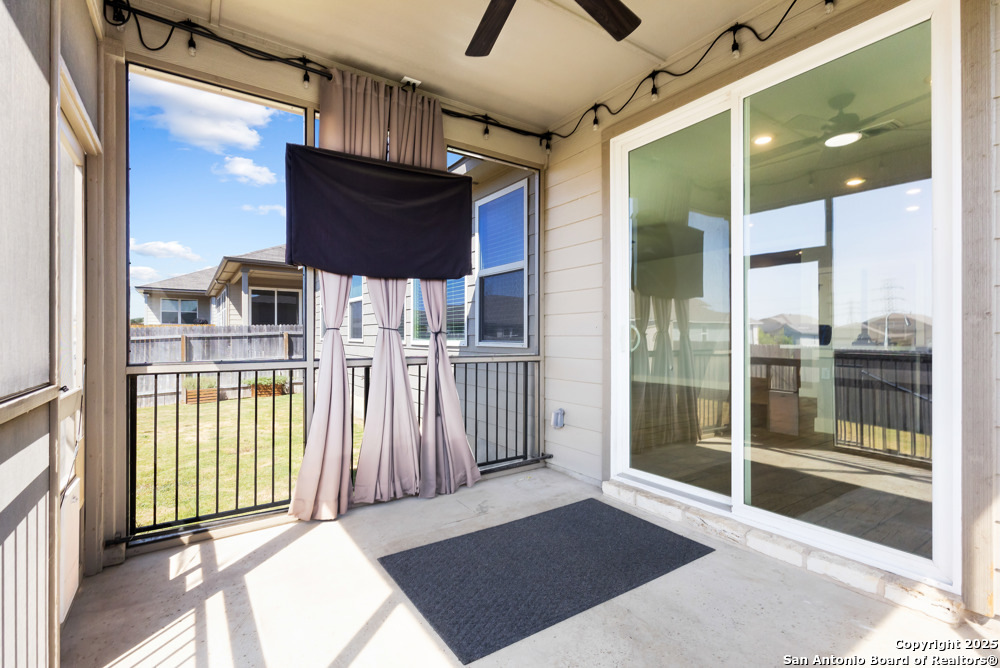 7333 Walkers Loop