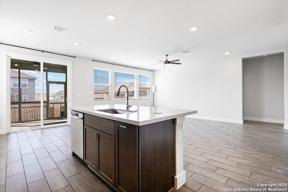7333 Walkers Loop