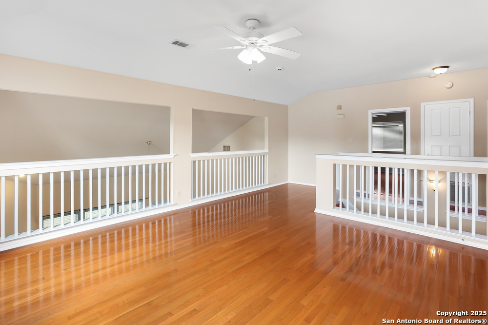 23623 Persian Hollow