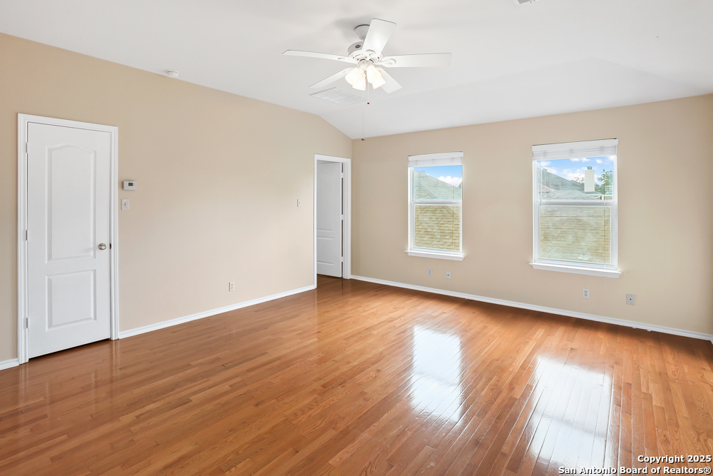 23623 Persian Hollow