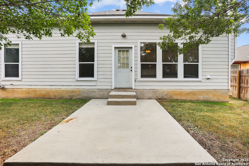 23623 Persian Hollow