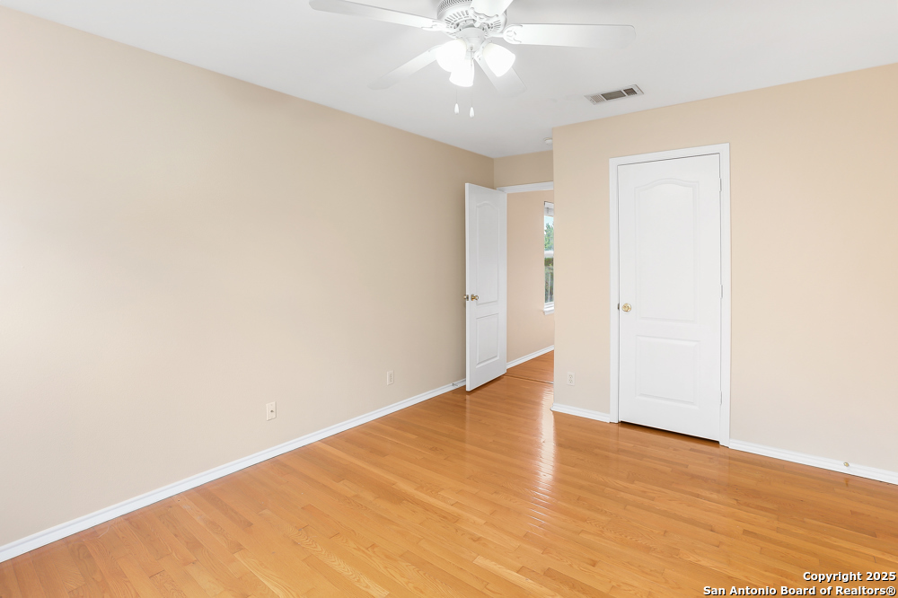 23623 Persian Hollow