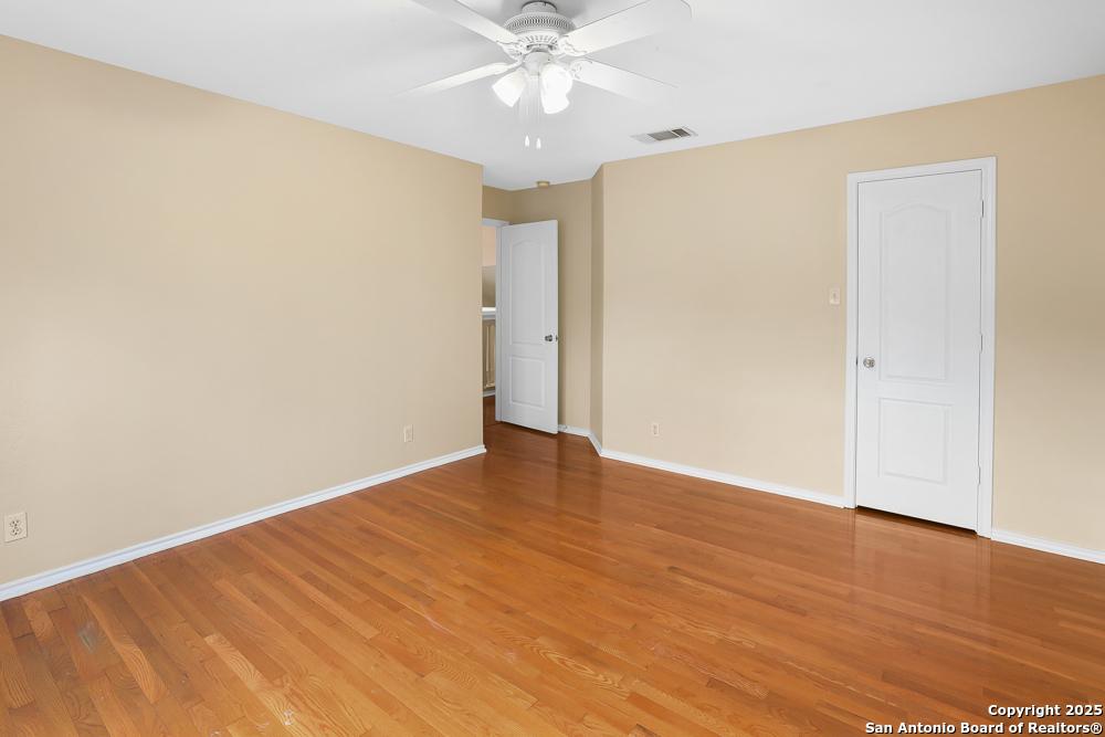 23623 Persian Hollow