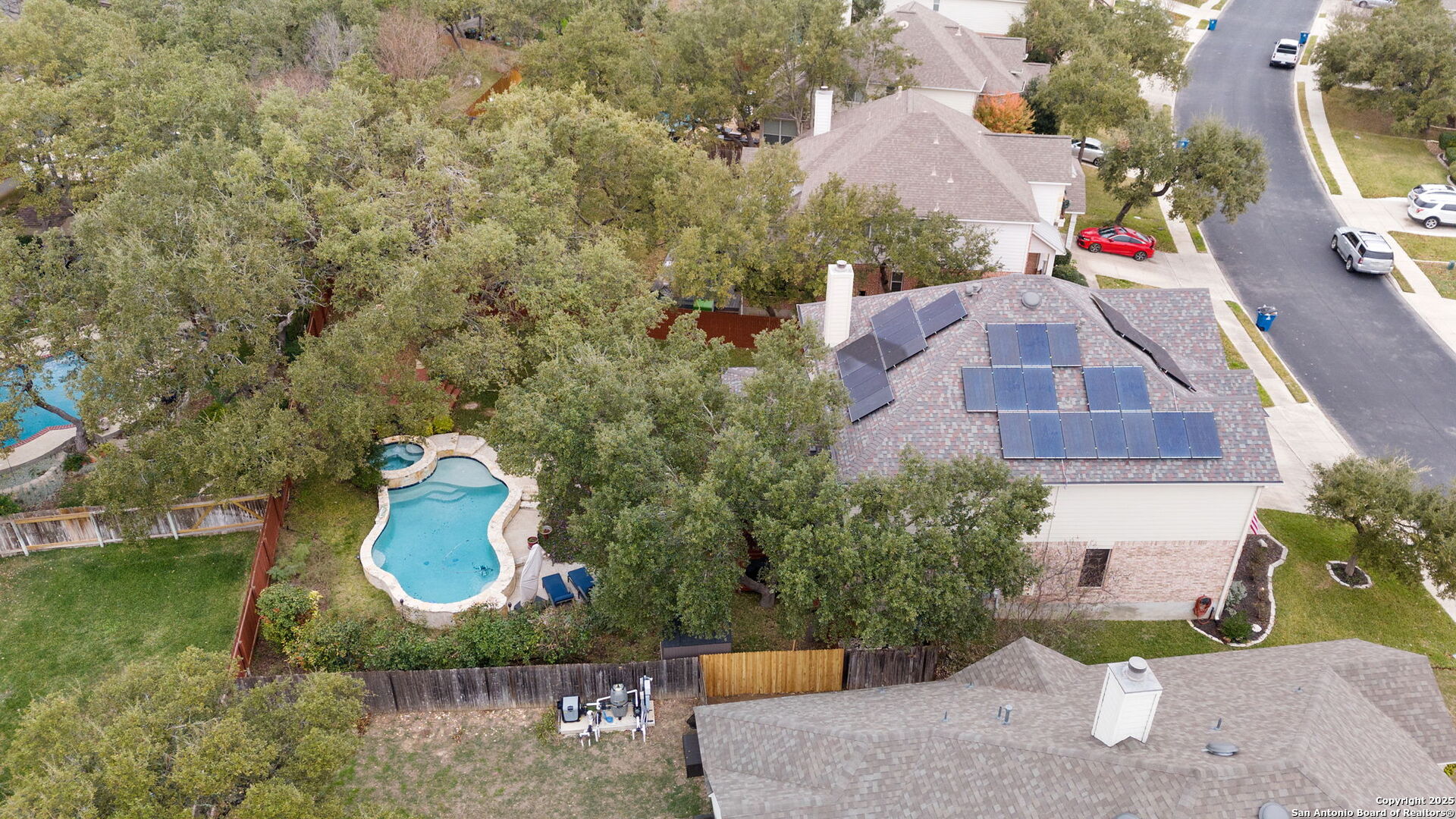 1815 Lookout Forest