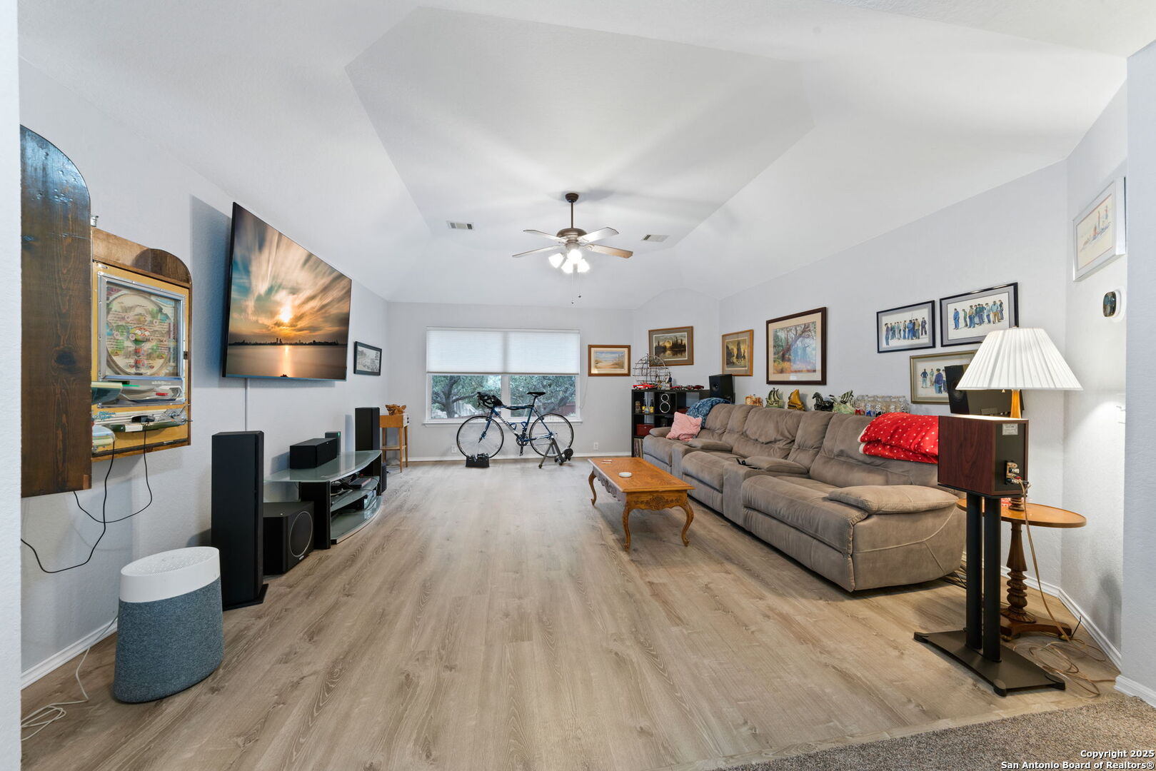 1815 Lookout Forest