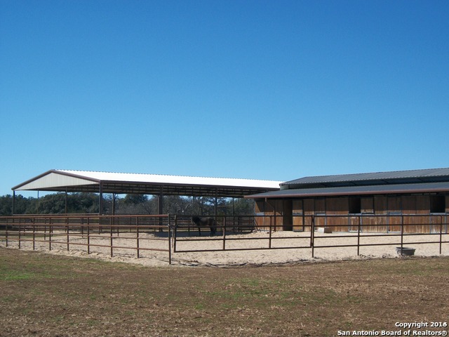 11217 FM 470