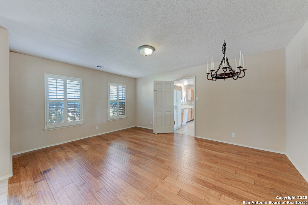 2943 Kingsford