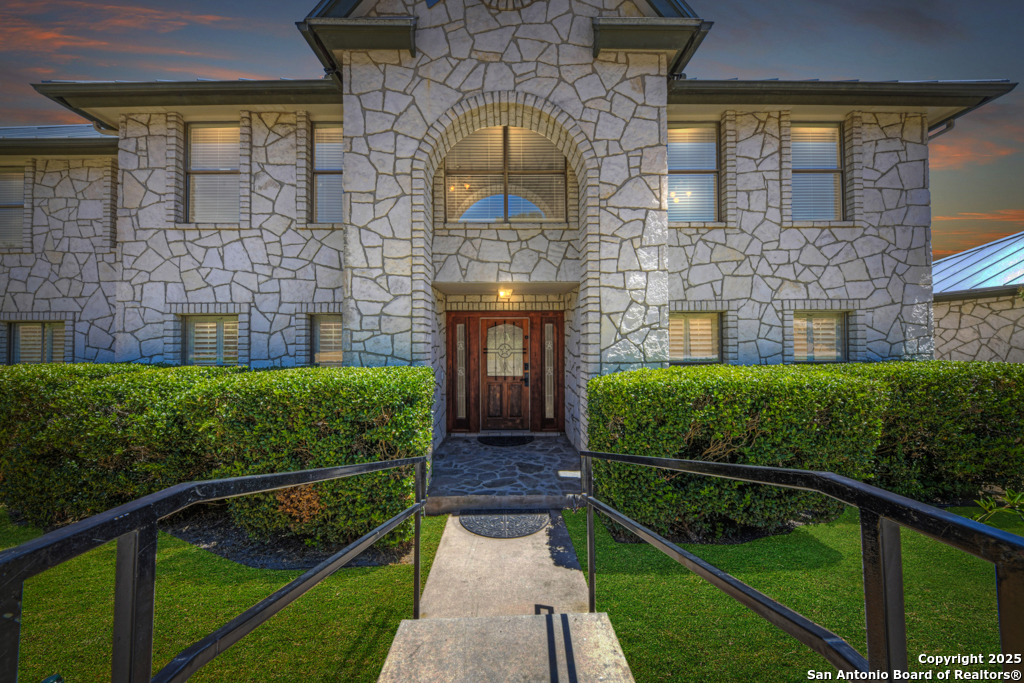 2943 Kingsford