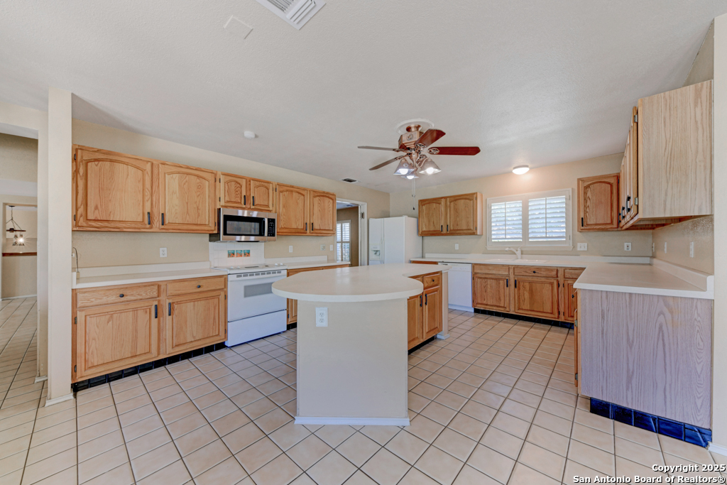 2943 Kingsford