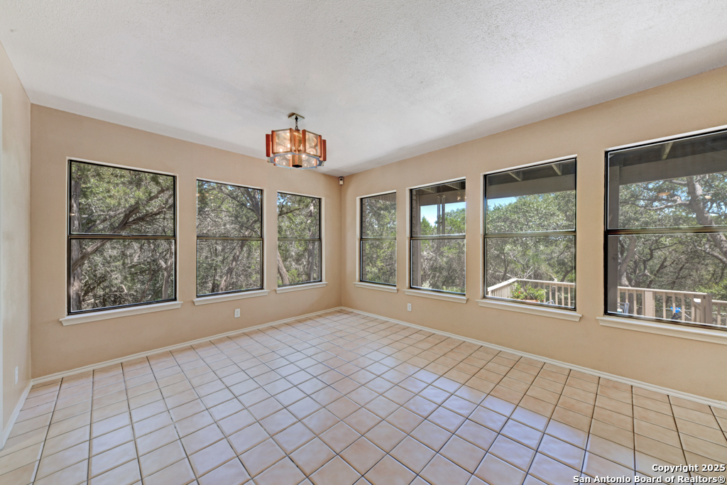 2943 Kingsford