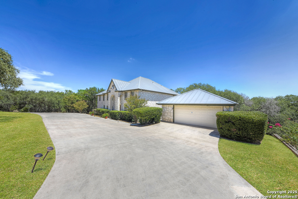 2943 Kingsford
