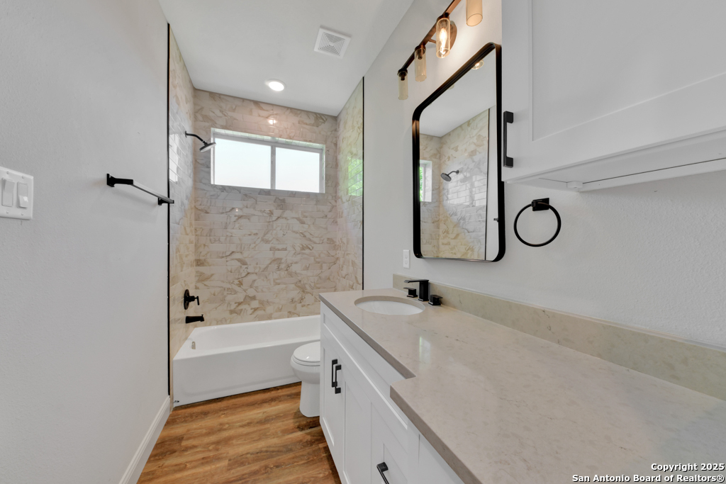 105 River Bluff