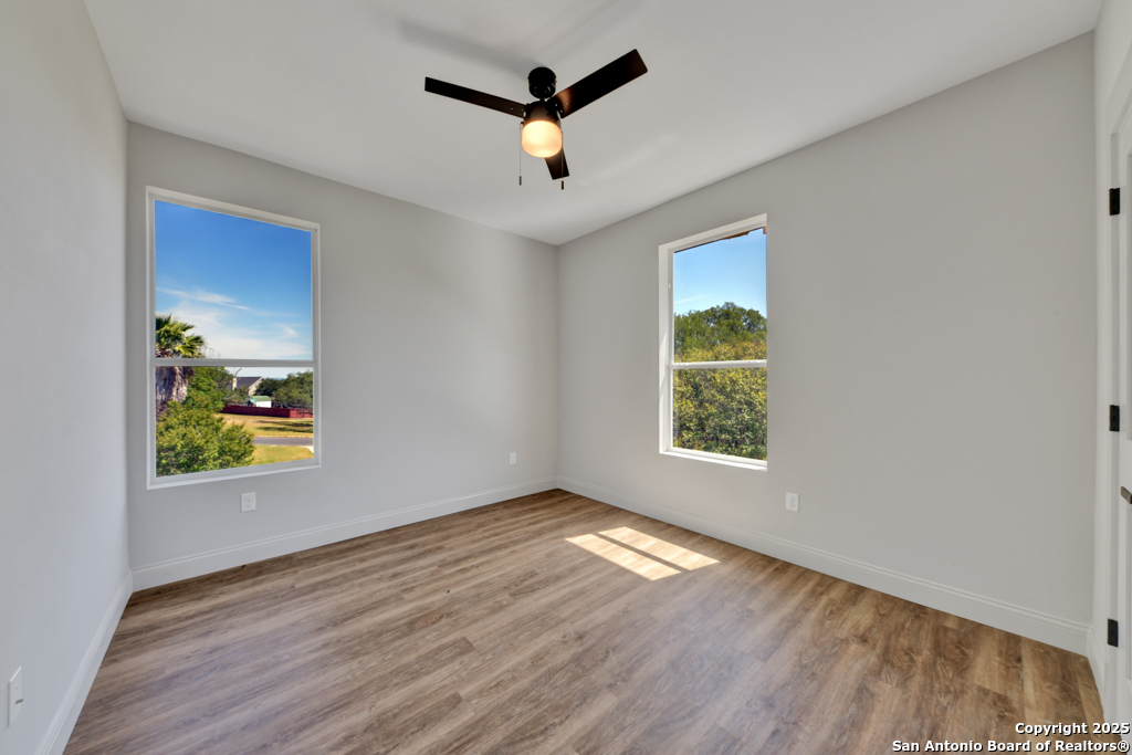 105 River Bluff