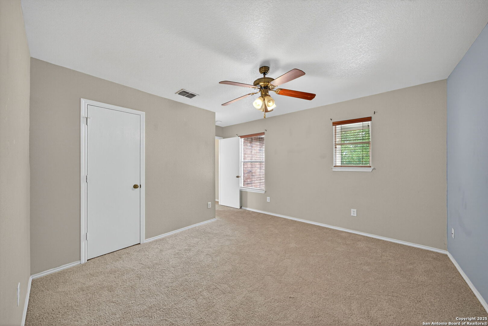 10112 villa del lago
