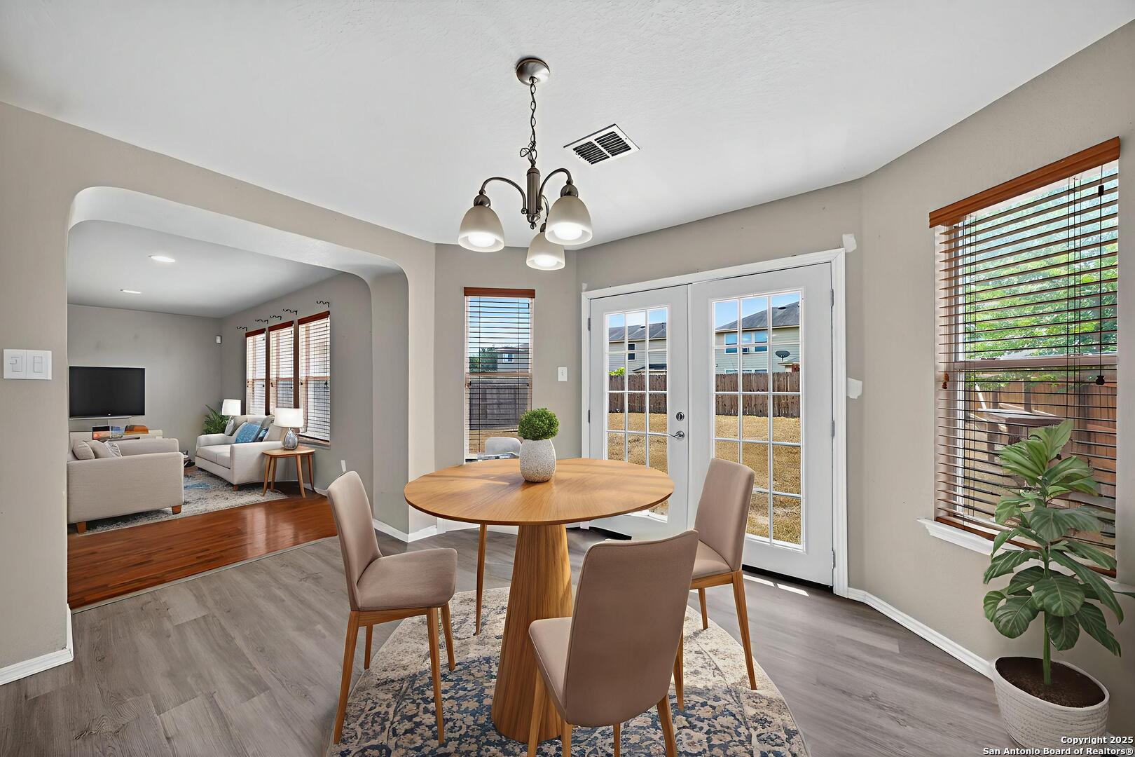 10112 villa del lago