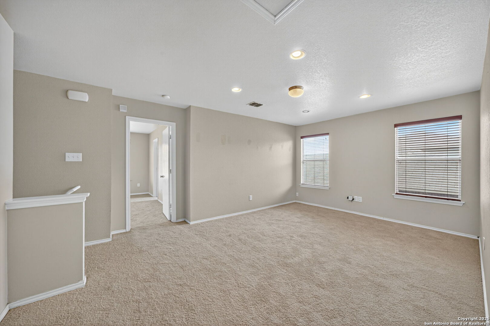 10112 villa del lago