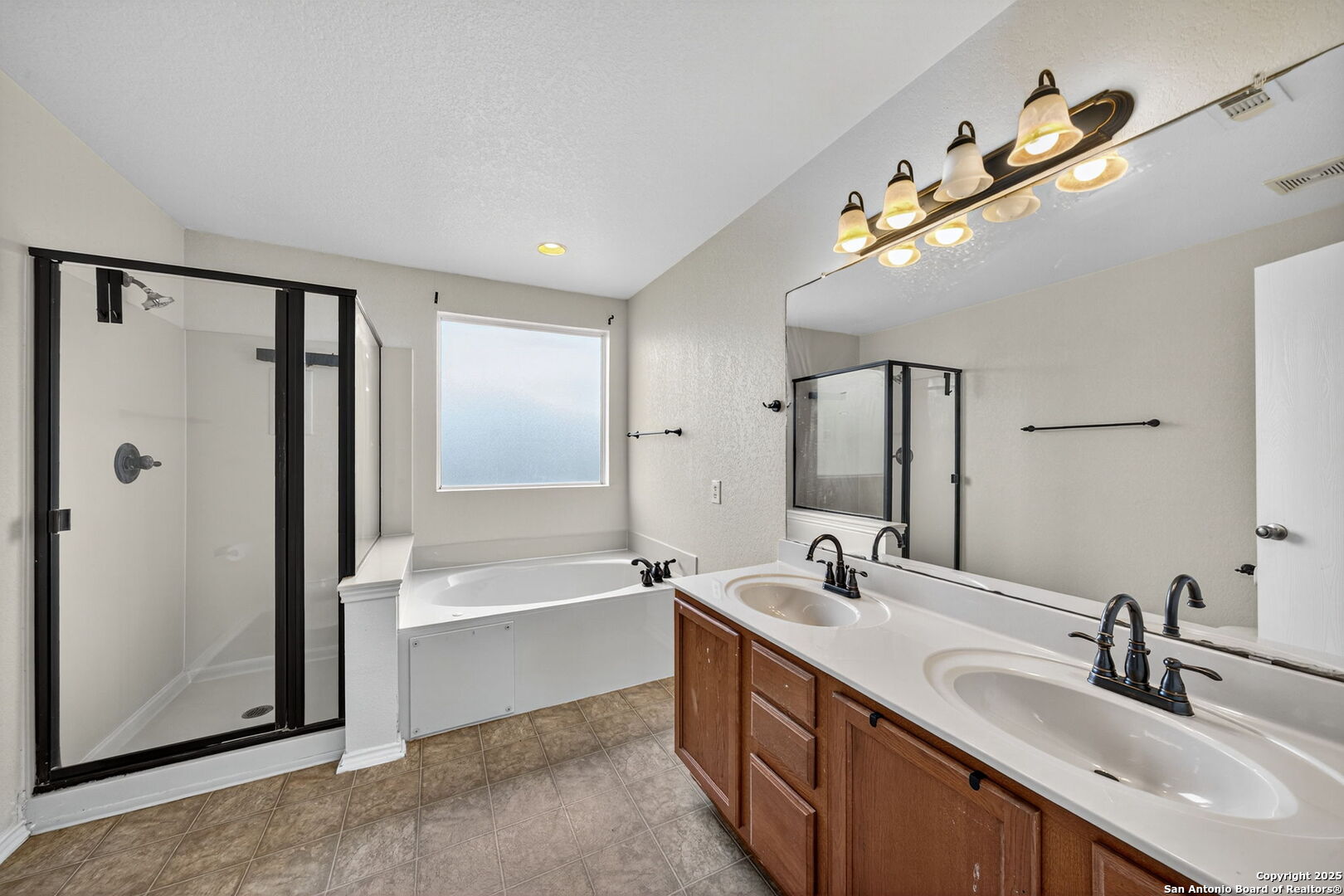 10112 villa del lago