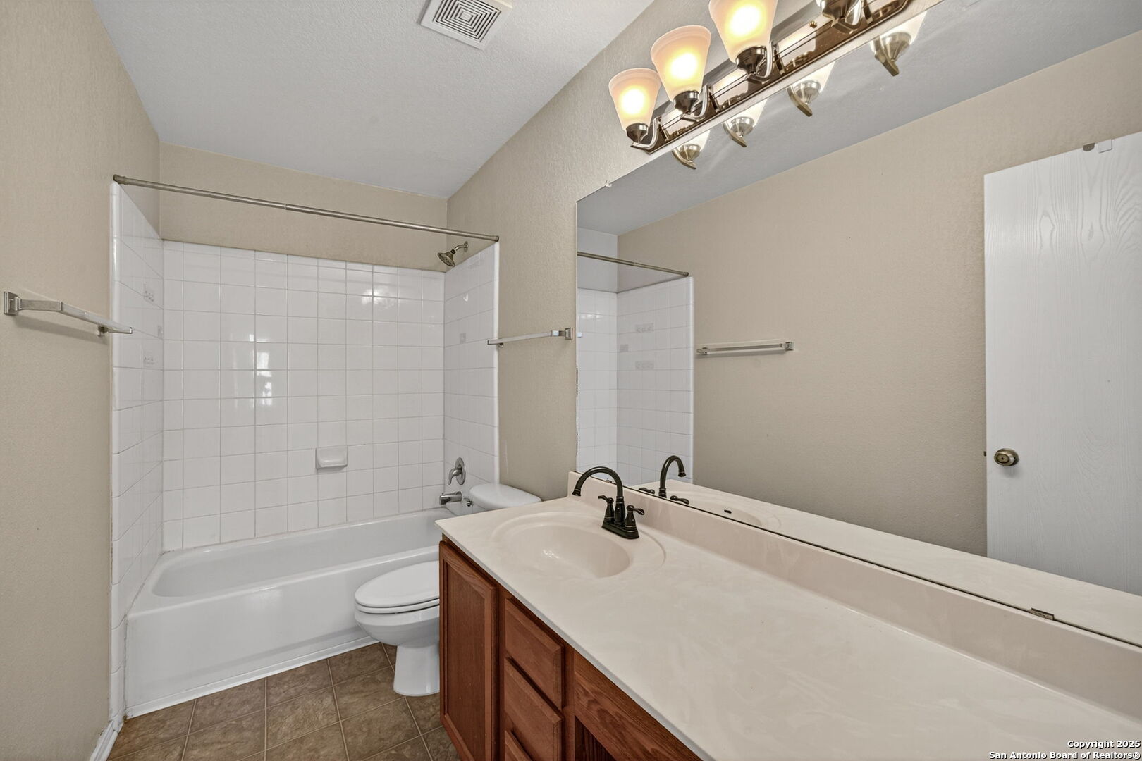 10112 villa del lago
