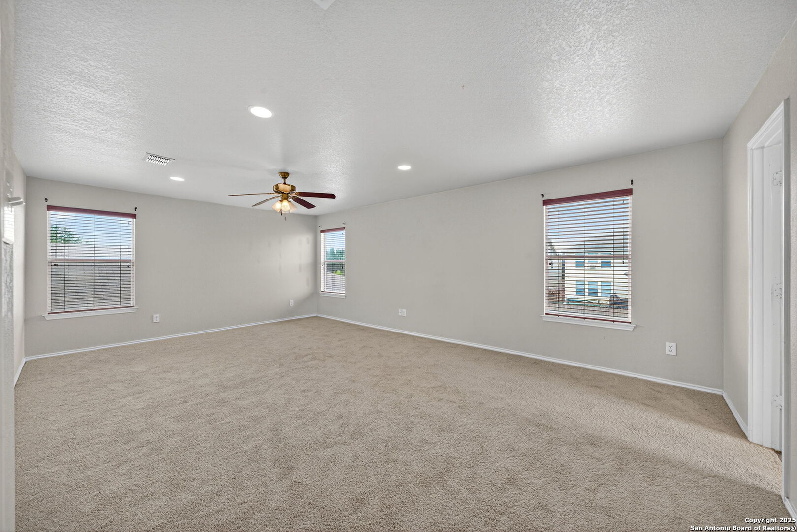 10112 villa del lago
