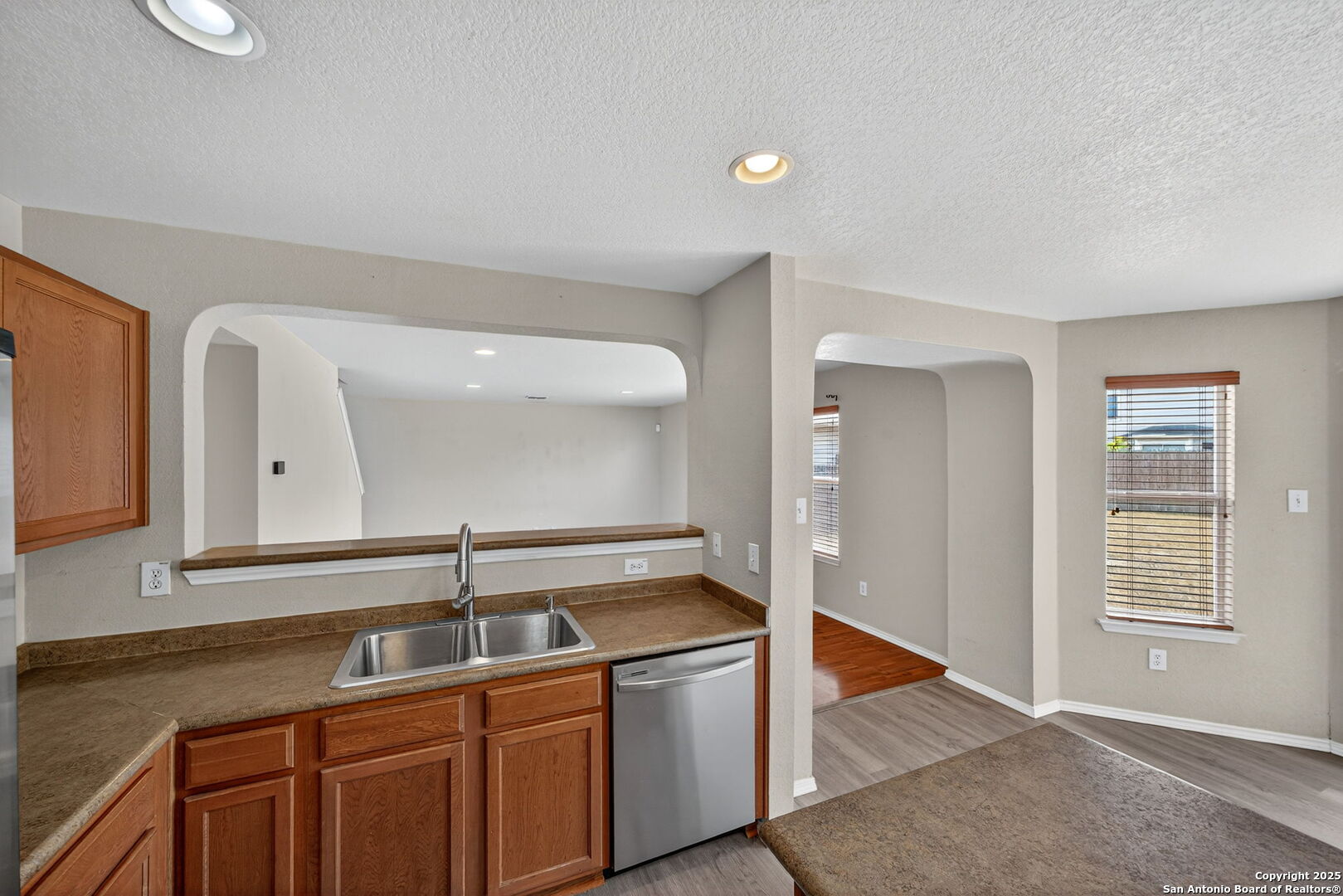10112 villa del lago