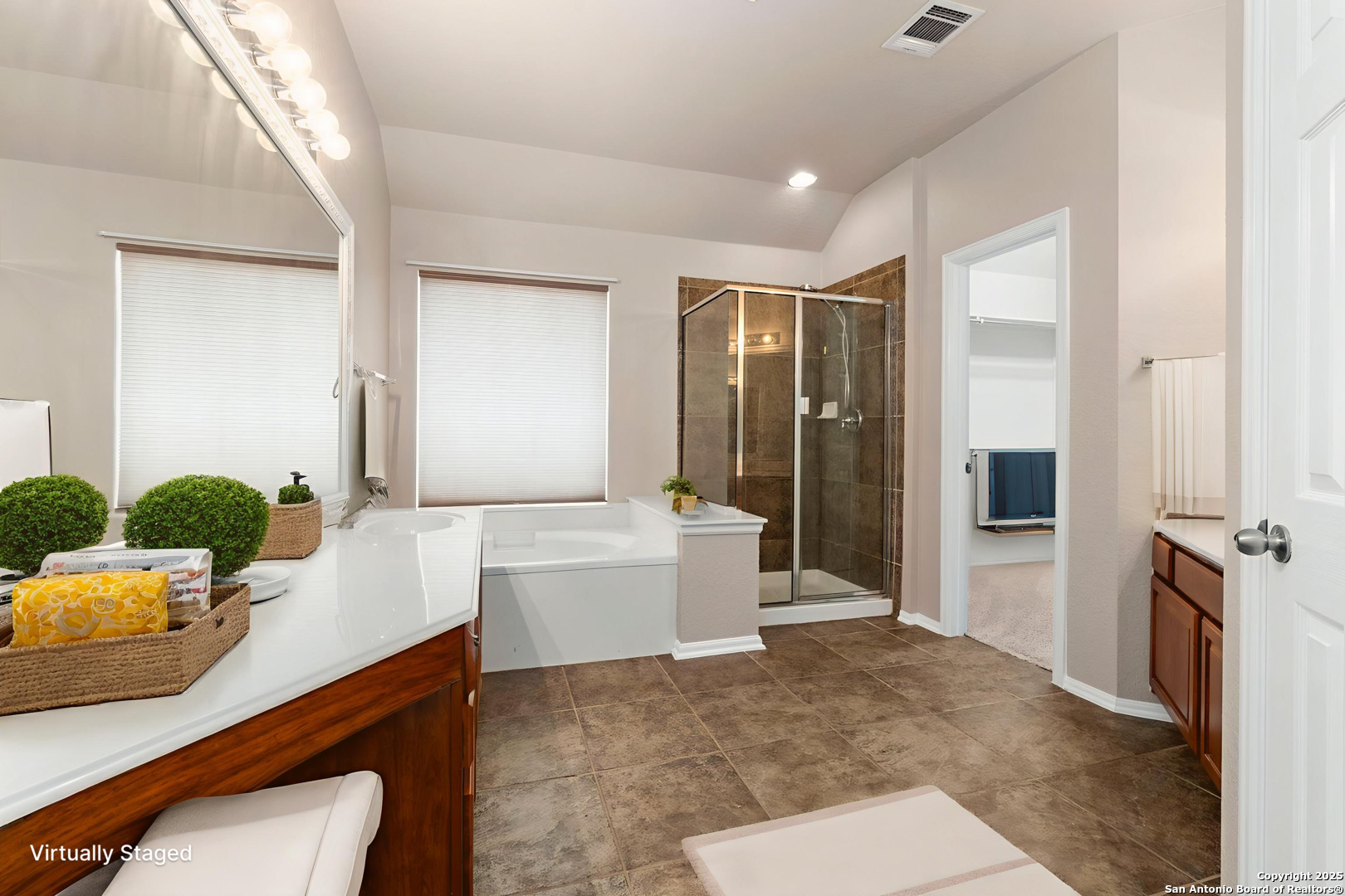 26415 Walden Oak