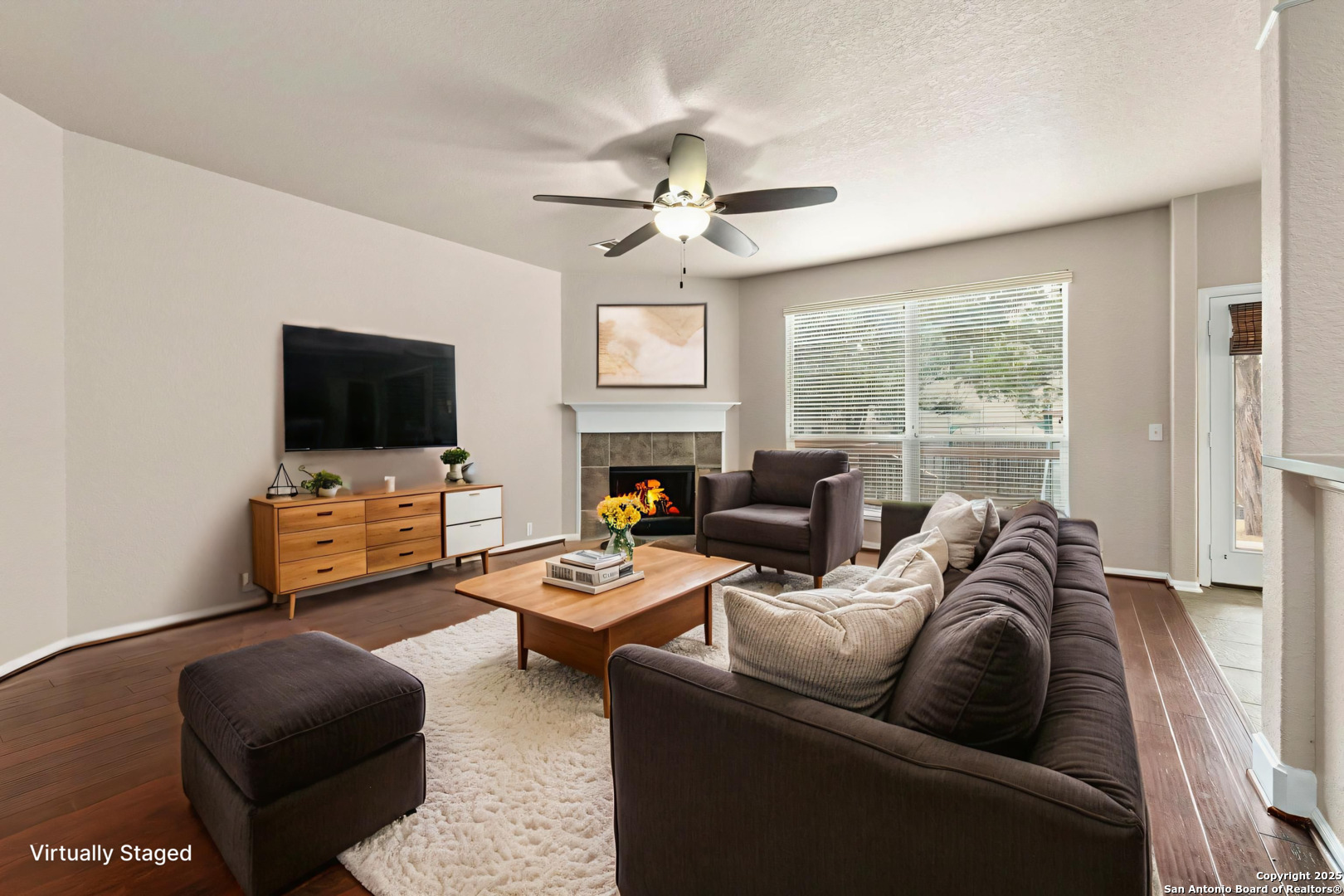 26415 Walden Oak