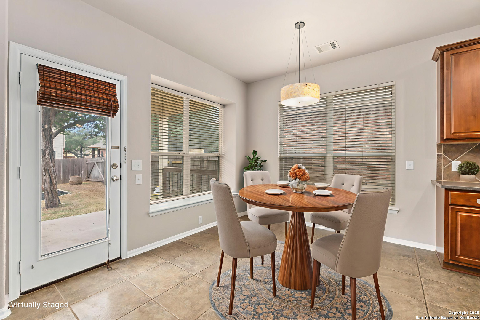 26415 Walden Oak