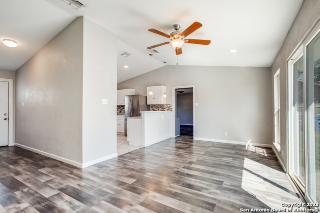 2610 LAKEBRIAR ST