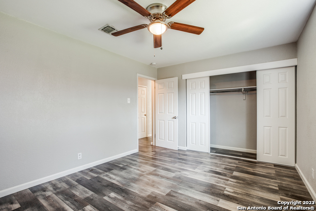 2610 LAKEBRIAR ST