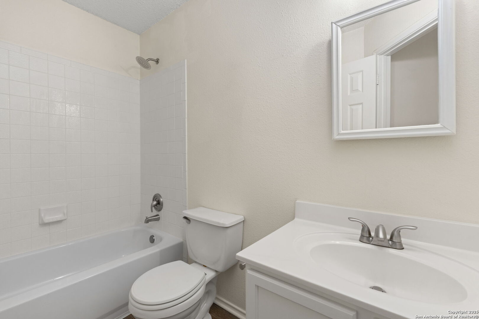 10207 Southcreek
