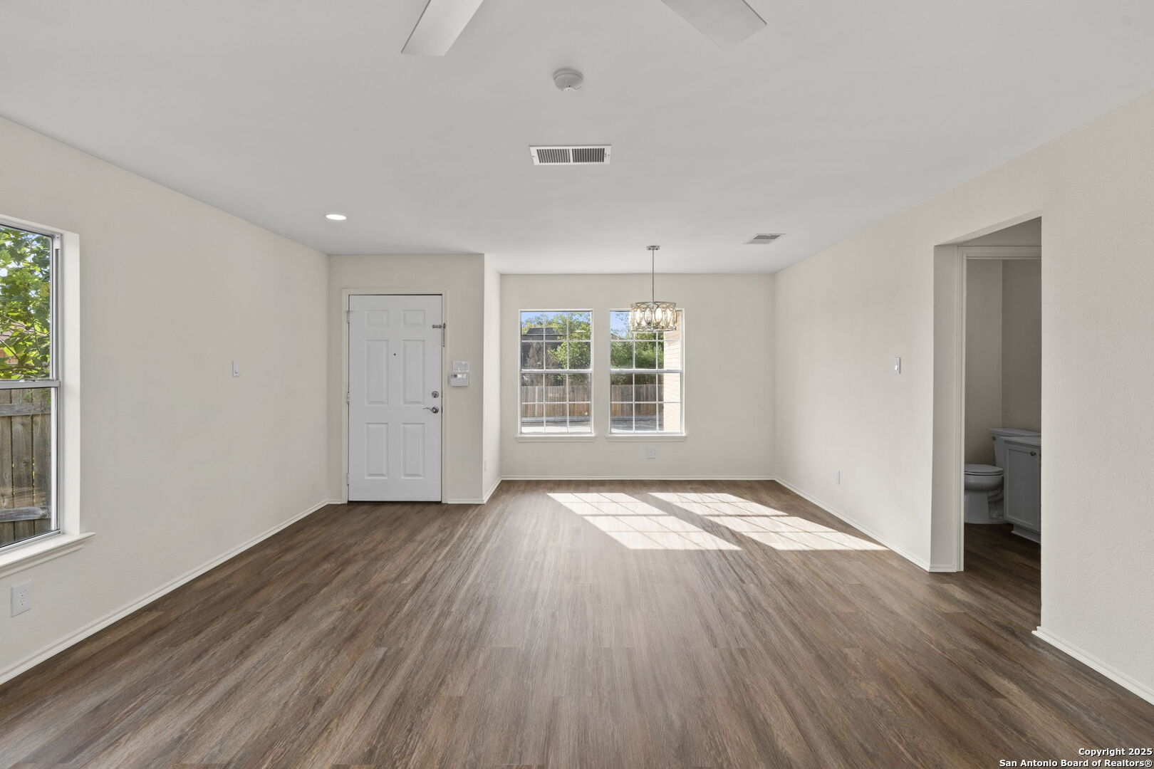 10207 Southcreek