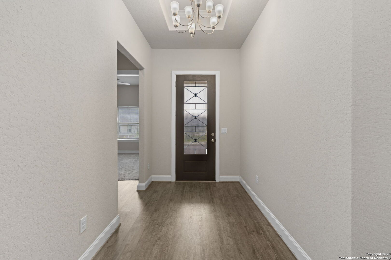 6533 Crockett Cv