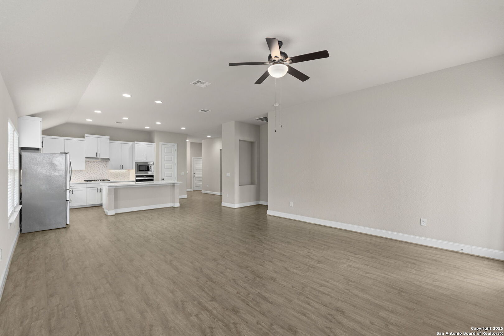 6533 Crockett Cv