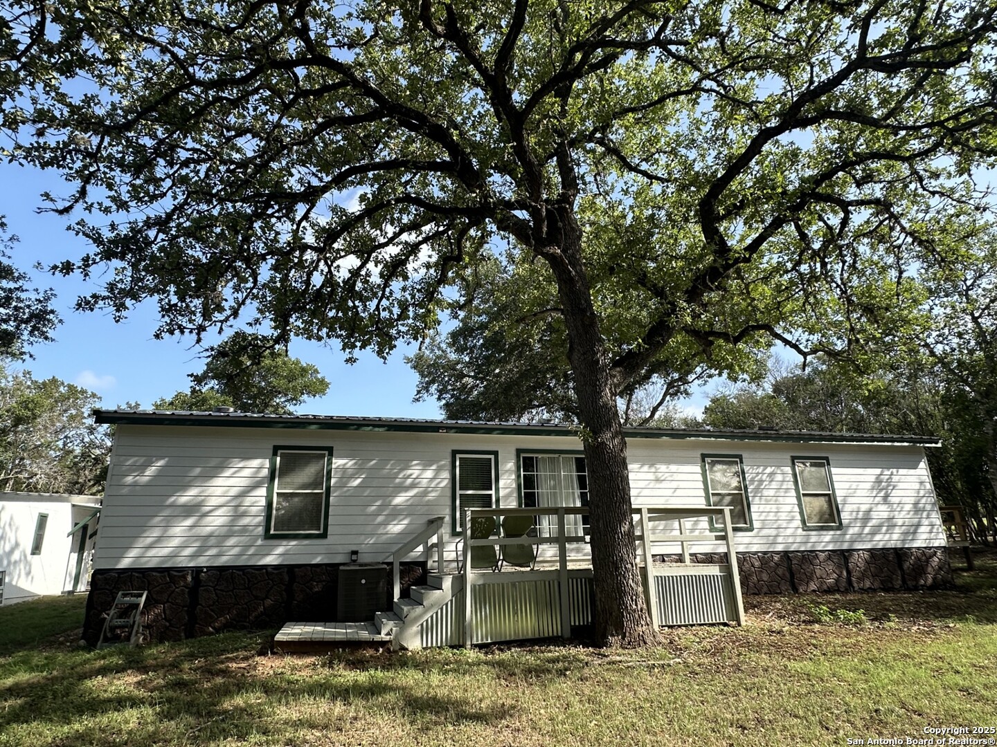 402 GALVESTON ST
