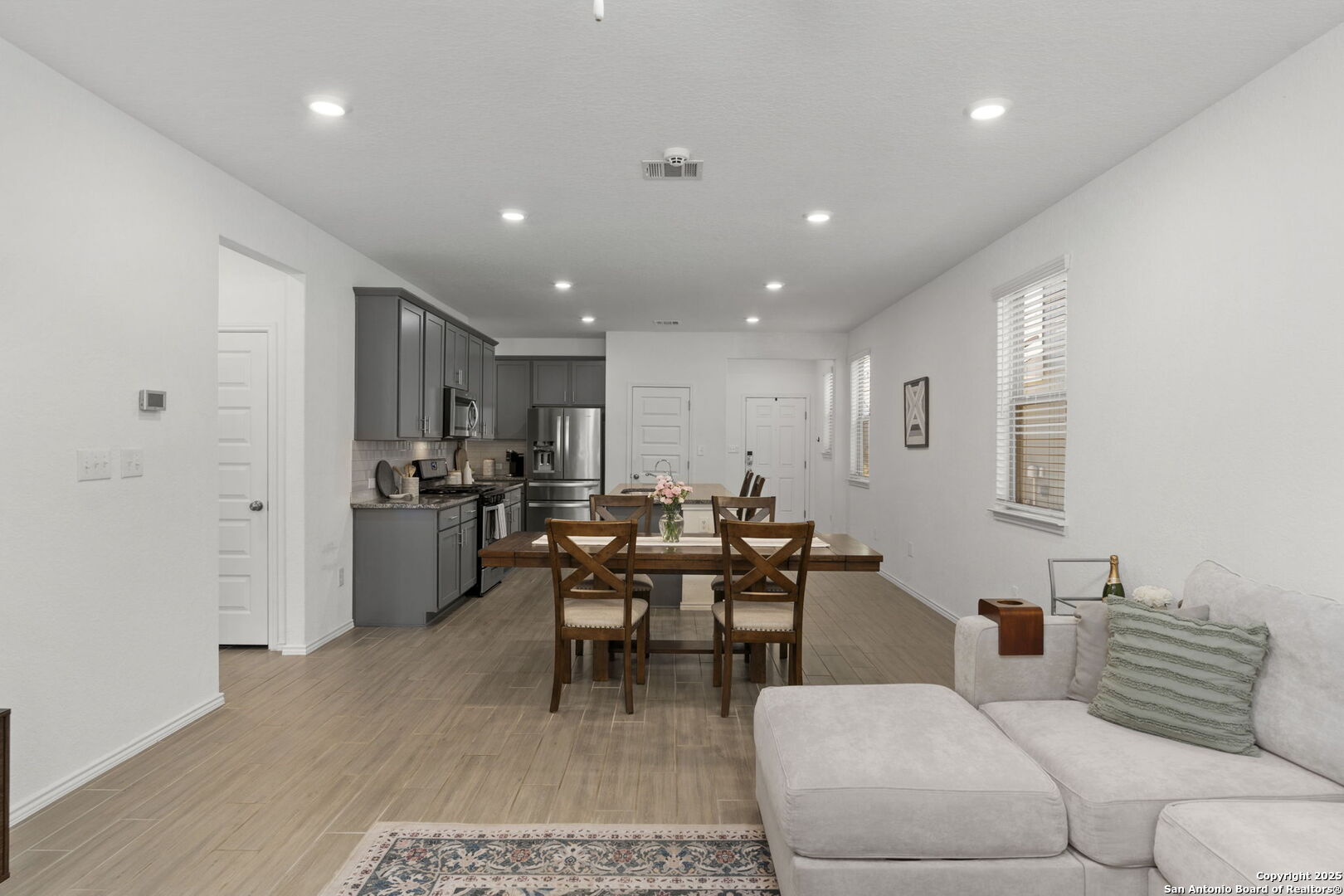 223 Kinsley