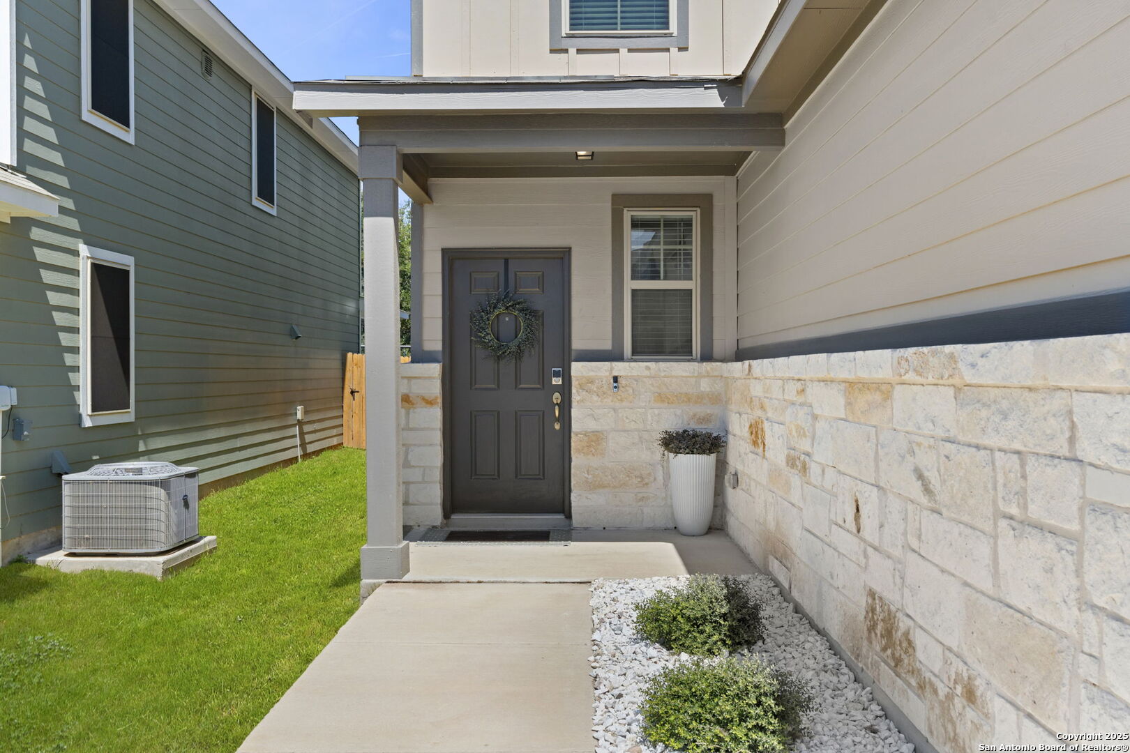 223 Kinsley