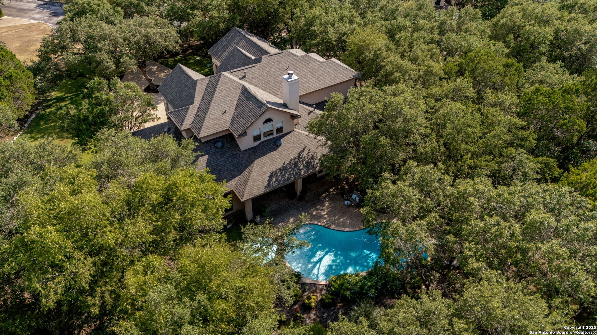 8355 Reunion Oak