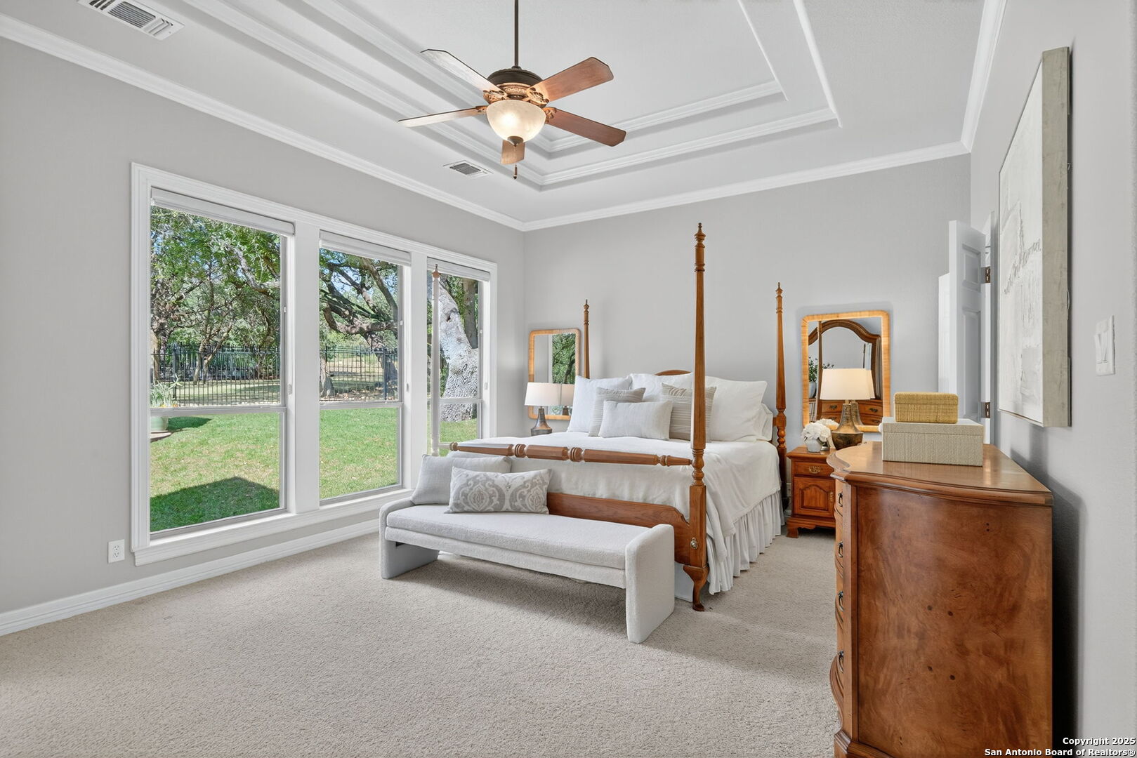 8355 Reunion Oak