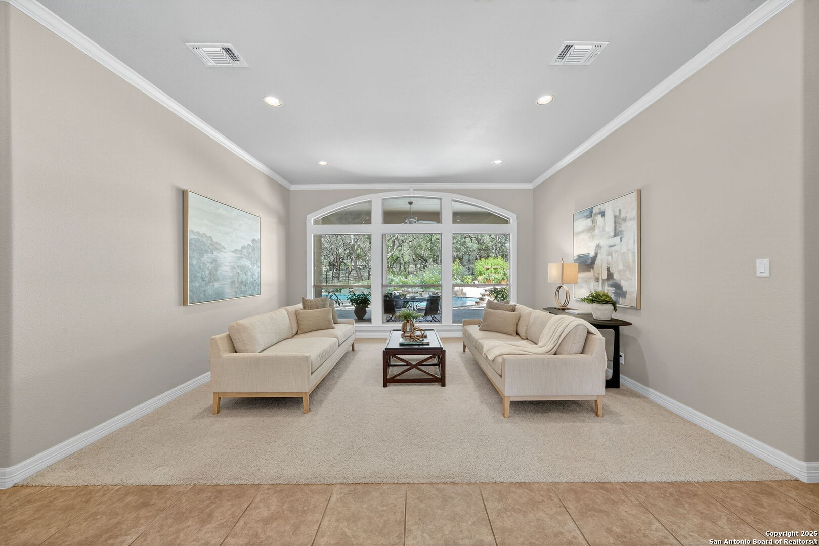 8355 Reunion Oak